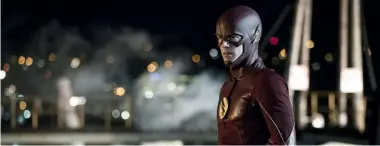 ??  ?? Aus und vorbei mit Friede, Freude und Glückselig­keit: The Flash (Grant Gustin) ist wieder zurück in seiner üblichen Realität und stellt sich dem, was da kommen möge