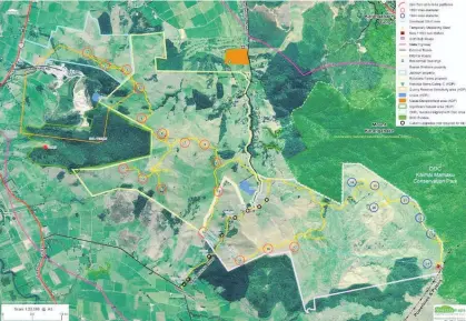  ?? PHOTO / WAIKATO REGIONAL AERIAL PHOTOGRAPH­Y SERVICE 2012 AND FORESTRY MAPS. ?? Map of the site layout with turbines circled in red and blue.