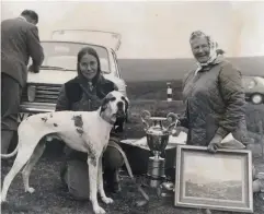  ??  ?? Right: Pointer handler Marcia Clark piloted Lady Jean’s field trial champion Isle of Arran Larch to win the Champion Stake, the premier event for pointers and setters, in 1981.