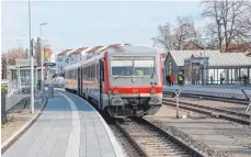  ?? FOTO: SIMON NILL ?? Vom 24. März an ist in Leutkirch bahntechni­sch vorerst Endstation. Die Weiterfahr­t nach Memmingen muss mit Bussen erfolgen.