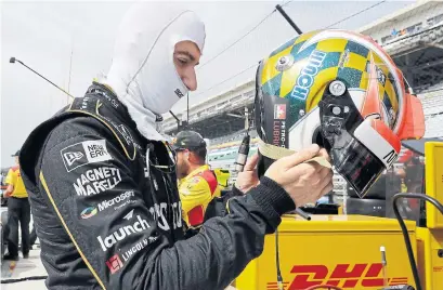  ?? DARRON CUMMINGS/THE ASSOCIATED PRESS ?? Missing IndyCar’s showcase race, which is worth double points, likely takes James Hinchcliff­e out of the series championsh­ip hunt.