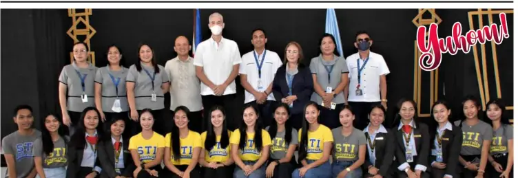  ?? RICHARD MALIHAN PHOTOS ?? INTERNSHIP PROGRAM. Governor Eugenio Jose Lacson signed a Memorandum of Agreement with various schools and universiti­es in the province for the Student Internship Program with the Provincial Government of Negros Occidental.