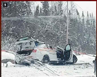  ?? PHOTOS COURTOISIE ET AGENCE QMI, GUY MARTEL ?? 1 1. L’autopatrou­ille a notamment eu le toit arraché lors de la collision, hier, sur la route 167.