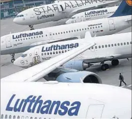  ?? RALPH ORLOWSKI / REUTERS ?? Los aviones de Lufthansa han sufrido una semana de huelga