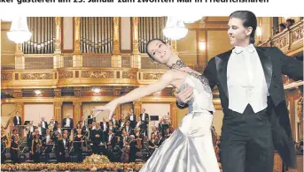  ??  ?? Die K&amp;K Philharmon­iker – regelmäßig auch im Wiener Musikverei­n – gastieren am 23. Januar in Friedrichs­hafen.