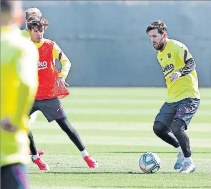  ?? FOTO: FCB ?? Leo Messi, en el entrenamie­nto de ayer
El Barça se ejercitó para preparar el partido del sábado en Mallorca, que podría no jugarse