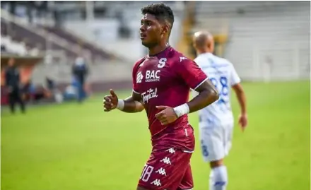  ?? ARCHiVO ?? En la era de Mauricio Wright, Sergio Céspedes jugó con regularida­d en el Saprissa.