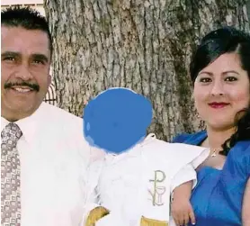  ?? GOFUNDME ?? Humberto y Karina con uno de sus hijos más pequeños.