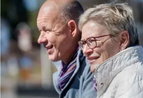  ?? FOTO: JOHANNES TERVO ?? ■
Kaj Kunnas och Gerd Marianne Kummel-Kunnas stortrivs i hemstaden Nykarleby.