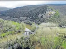  ??  ?? Confluence Aveyron-vère vue depuis le château de Bruniquel