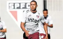  ?? RUBENS CHIRI/SAO PAULOFC.NET ?? Humildade. Bruno Alves diz que seu maior objetivo é ajudar