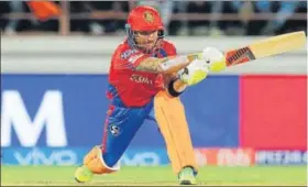  ?? BCCI PHOTOS ?? Brendon Mccullum put on 94 with Dwayne Smith to set the tone for Gujarat Lions’ chase.