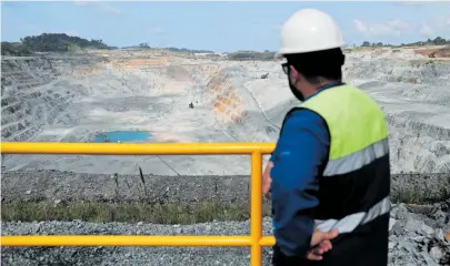  ?? [APA / AFP] ?? Kupfermine in Donoso, Panama. Der kanadische Betreiber First Quantum zog sich nach einem Rechtsstre­it nun zurück.