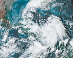  ?? FOTO: EL HERALDO ?? El huracán Delta se encuentra en el Caribe y al interactua­r con Gamma dejará fuertes lluvias en el territorio nacional.