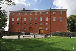  ??  ?? 1. L'atelier lyrique de l'opéra de Montréal. 2. Västerås slott. Foto: Torgny Forslund. 3. L'atelier lyrique de l'opéra de Montréal.