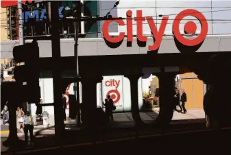  ?? Michael Short / Special to The Chronicle 2012 ?? S.F.’s Metro Target store reported 154 shopliftin­g incidents in September, up from 13 in August, but 17 in October. The store manager attributed the erratic figures to a new reporting system.