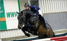  ??  ?? Auch Christophe­r Heß (hier auf Hengst Cheetano) wird beim Turnier seines Heimatvere­ins mit am Start sein. Foto: RFV Eckolstädt