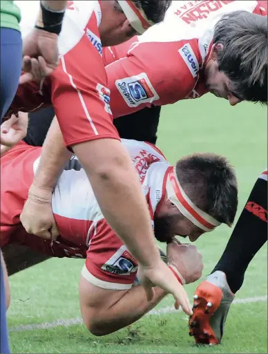  ?? PICTURE: DUIF DU TOIT/GALLO IMAGES ?? IT’S TOUCHDOWN TIME: Jaco Kriel of the Lions goes over for his try after a driving maul during the Super Rugby match against the Highlander­s at Ellis Park on Saturday.