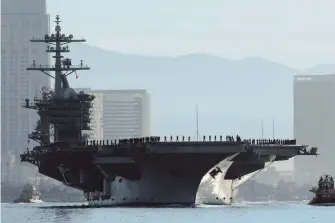  ?? REUTERS ?? El portaavion­es nuclear USS Abraham Lincoln será comandado por una mujer