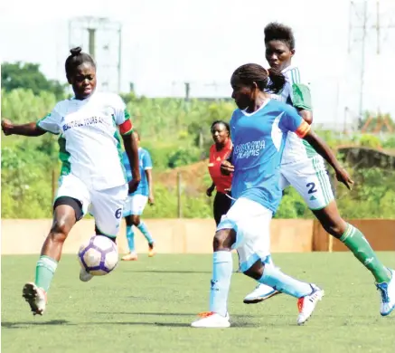  ??  ?? A midfield action during the Aiteo Cup Round of 16 match between Beautiful Tours and Nasarawa Amazons last week. Nasarawa won 10-0