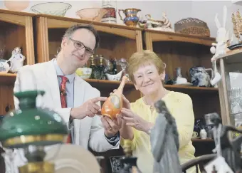  ??  ?? Antique Road Trip’s Charles Hanson visits Judith Brown at Cleadon Antiques and Gifts.