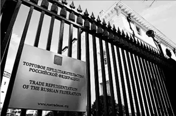  ?? JACQUELYN MARTIN/AP ?? In a retaliator­y move from the Trump administra­tion, Russia’s chancery annex in Washington, D.C., will be forced to close.