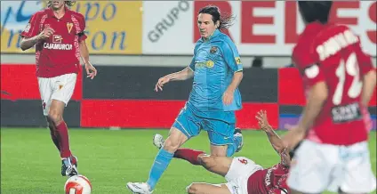  ?? FOTO: PERE PUNTÍ ?? Messi jugó en Murcia con el Barça en la última jornada de la Liga 2007-08 Iniesta no participó aquel día. Si no descansa, repetirá