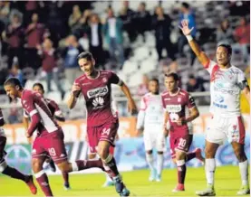  ?? JOHN DURÁN. ?? Jonathan Moya ha sido de los delanteros más efectivos del Saprissa, pero otros compañeros suyos en ataque han estado muy ralitos.