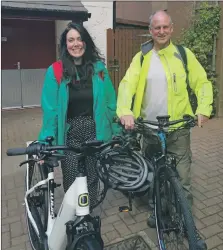  ??  ?? Sustainabl­e travel co-ordinators Emma Tracey and Andrew Binnie.