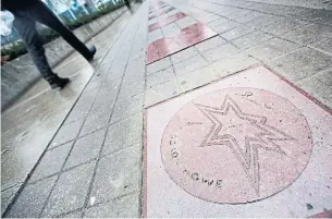  ?? DARREN CALABRESE/THE CANADIAN PRESS FILE PHOTO ?? Canada’s Walk of Fame is in talks to move some stars to John St. as part of a revitaliza­tion.