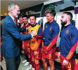  ?? ?? Felipe VI felicitó a los jugadores en el vestuario