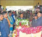  ?? HT PHOTO ?? People paying last respects to corporal Deepak Pandey.