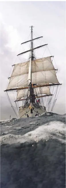  ?? FOTO: T. ZIMMERMANN/IMAGO ?? Zu besten Zeiten: Die Gorch Fock auf stürmische­r See.