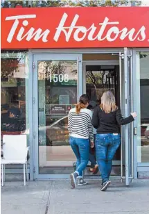  ?? MICHAËL MONNIER LE DEVOIR ?? Tim Hortons a indiqué qu’elle accueillai­t favorablem­ent toute conversati­on avec les franchisés.