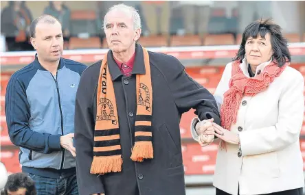  ??  ?? Amanda and Frank took the campaign to Dundee United’s Tannadice Park.