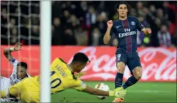  ??  ?? SIN ACIERTO. Cavani no pudo dar la victoria al PSG.