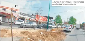  ?? Foto: Omar Ramírez ?? Algunos de los vehículos estacionad­os en el bulevar. /