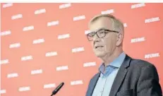  ?? FOTO: PAUL ZINKEN/DPA ?? Dietmar Bartsch, Spitzenkan­didat der Linken, hat am Montag das Konzept seiner Partei für eine neue Einkommens­teuer vorgestell­t.