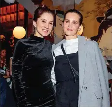  ?? ?? COMPINCHES. Bárbara Lombardo y Sabrina Garciarena, actrices argentinas en la noche porteña.