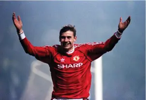  ??  ?? Manchester United’s Andrei Kanchelski­s celebratin­g after scoring against Everton in 1992.