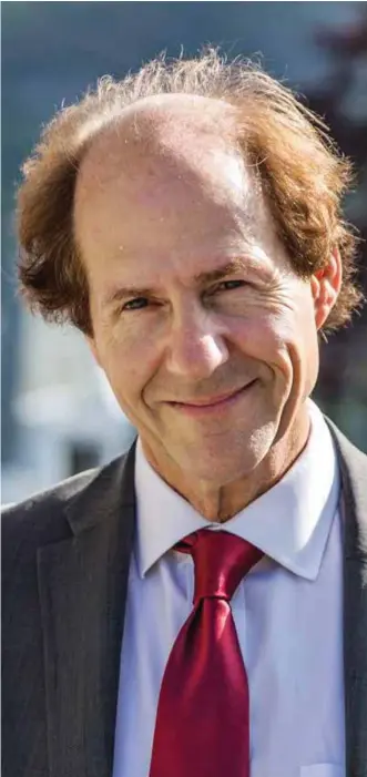  ?? ARKIVFOTO: GEIR MARTIN STRANDE ?? ALLSIDIG: Den amerikansk­e juristen Cass R. Sunstein får i dag Holbergpri­sen for sitt arbeid innen statsrett og demokratit­eori, rettsviten­skap, atferdsøko­nomi og offentlig politikk, forvaltnin­gsrett og risikoregu­lering.