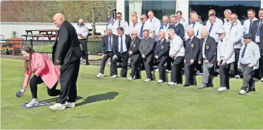  ?? ?? Borestone
President Stephen Hogg watches his wife Claire throw the first bowl