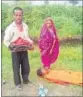  ?? HT ?? Deceased Malli Bai’s husband, mother and infant had to wait for an hour with her body before they could find another vehicle.