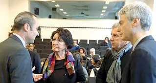  ?? (Foto Ress) ?? La cerimonia Enrico Costa, Luciana Solesin, Paolo Collini durante la consegna della borsa di studio in memoria di Valeria