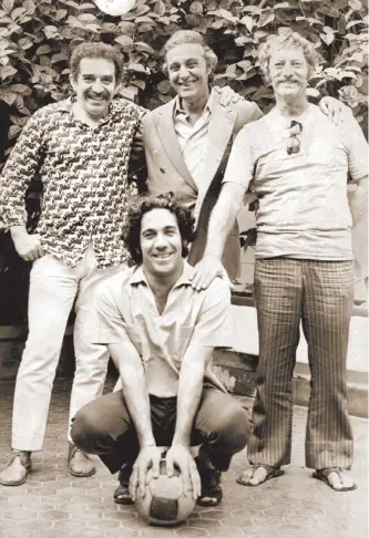  ?? ARCHIVO / ADN ?? García Márquez, Luis Miguel Dominguín, Alejandro Obregón y Álvaro Cepeda, en Barranquil­la.
