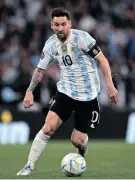  ?? ANDY RAIN ?? LIONEL Messi of Argentina in action during the Conmebol-Uefa Cup of Champions soccer match between Italy and Argentina at Wembley in London, on June 1 this year. EPA