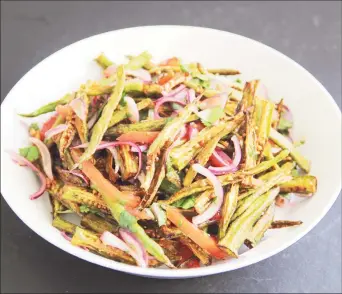  ?? ?? Consider new ways of eating familiar ingredient­s: Crispy Okra Salad (Photo by Cynthia Nelson)
