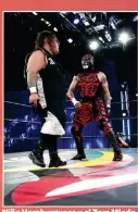  ??  ?? Niño Hamburgues­a y el Zero Miedo, en el evento Lucha Fighter AAA.