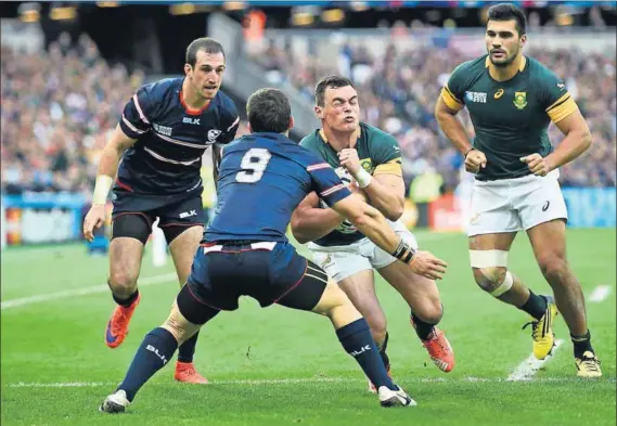  ?? Photo: Dylan Martinez/Reuters ?? Breakthrou­gh: The centre combinatio­n of Jesse Kriel and Damian de Allende can release South Africa’s speedy wings.