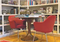  ?? EVERICK BROWN DESIGN VIA ASSOCIATED PRESS ?? Although writing desks or small tables in living rooms may have served a mainly decorative purpose in the past, designer Everick Brown says they can be easily repurposed as extra workspaces.